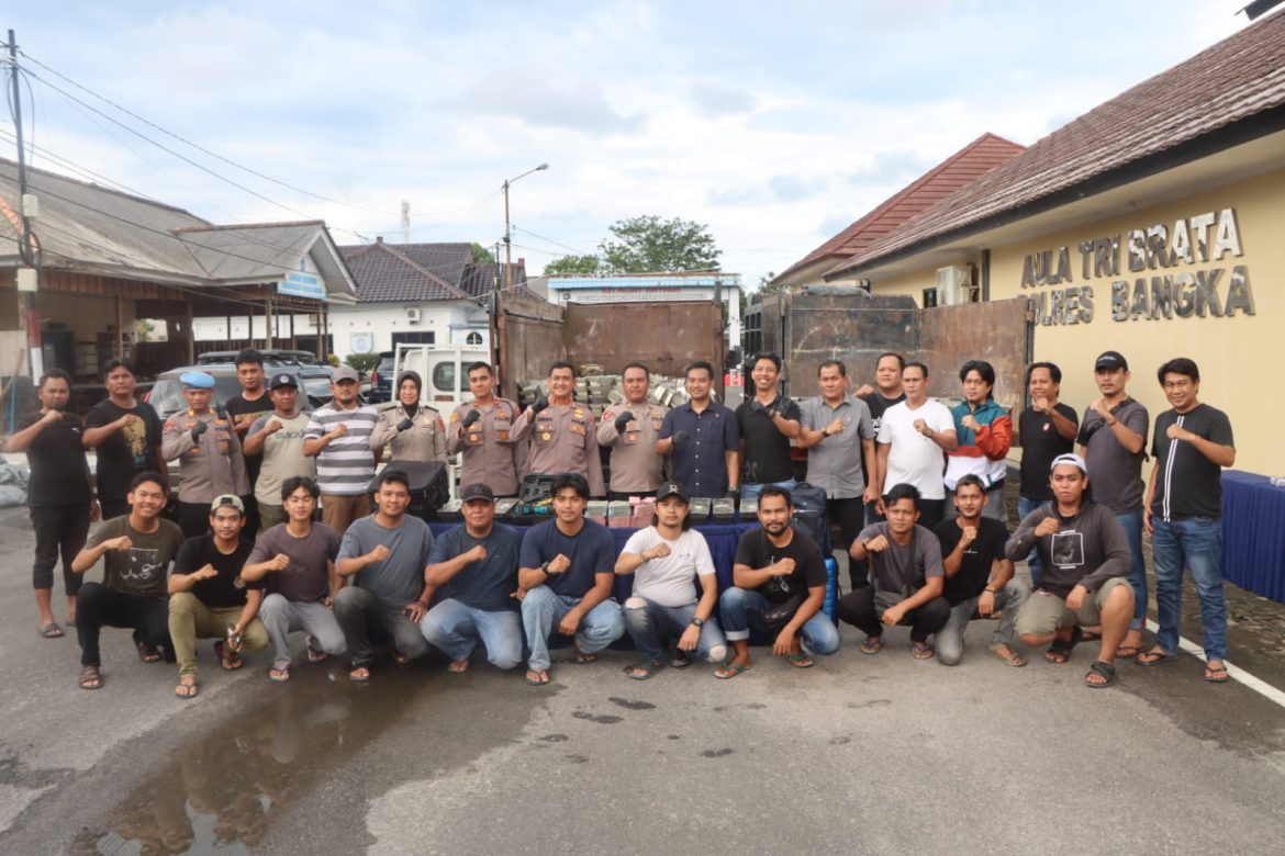 Tidak butuh Waktu Lama Tim Gabungan Polres Bangka, Jatanras Polda Kep. Babel, Opsnal Poles Bangka Barat dan Resintel Polsek Mentok berhasil Ungkap Kasus Pemcurian Balok Timah