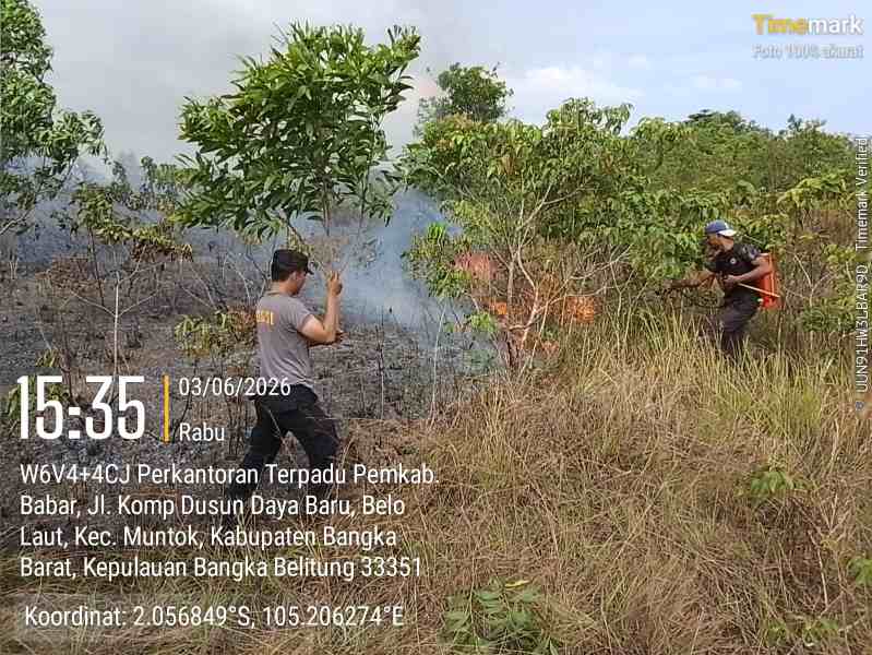 Polres Bangka Barat Gerak Cepat Tangani Karhutla di Mentok, Api Padam dalam Kurun Waktu Kurang dari Satu Jam