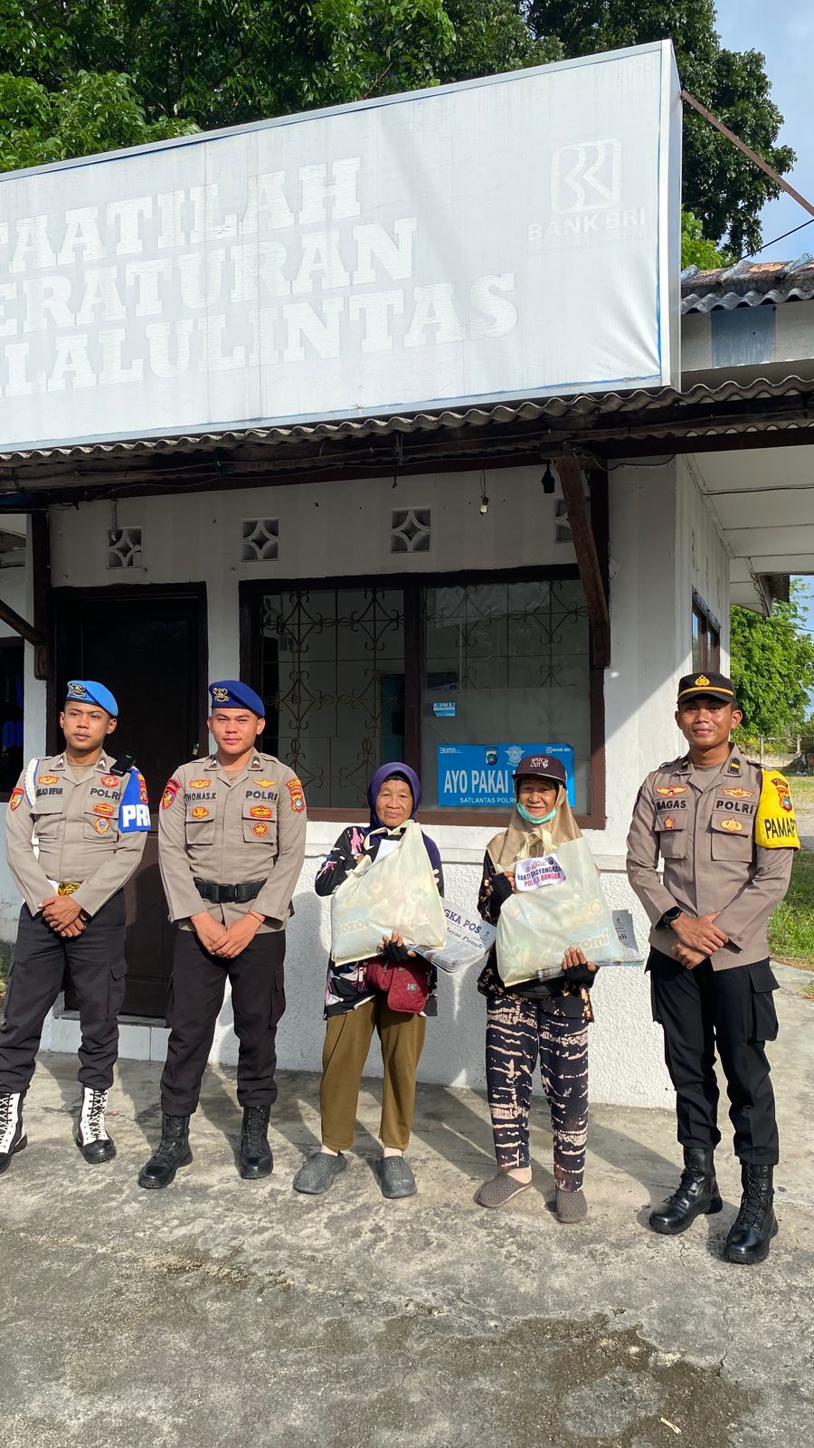 Patroli 110 Polres Bangka, Menjaga Keamanan Sekaligus Menebar Kepedulian kepada Masyarakat