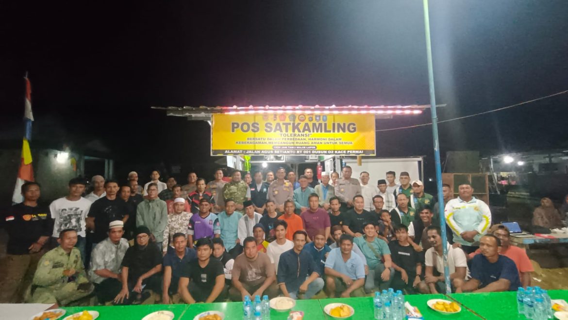 Kapolres Bangka Silahturahmi dan Salurkan Sarana Kontak ke Pos Satkamling Toleransi Desa Kace Permai, Perkuat Sinergi Jaga Kamtibmas