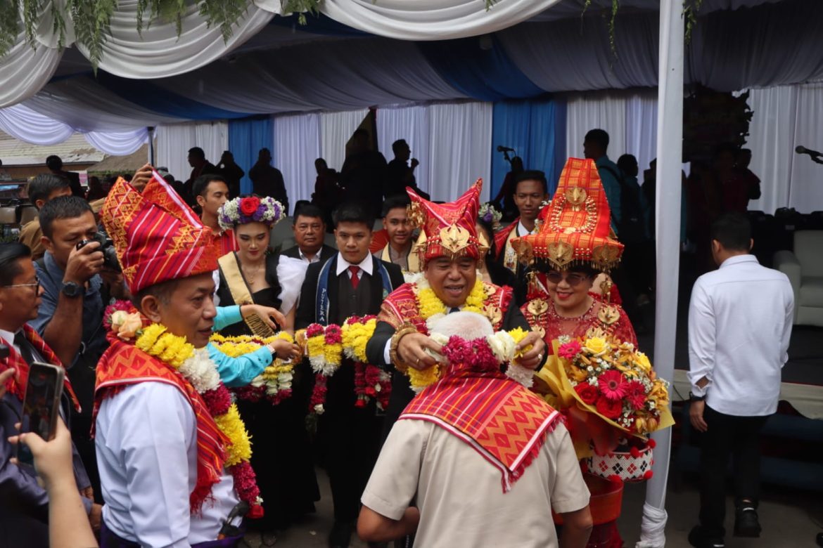 Festival Bunga dan Buah Karo 2026 Resmi Dibuka, Ribuan Pengunjung Padati Berastagi di Bawah Pengamanan Ketat