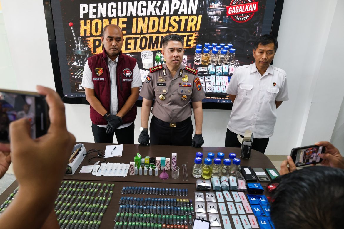 Polda Sumut Bongkar Home Industri Vape Mengandung Etomidate, Bahan Baku Diduga Dipasok dari Kamboja